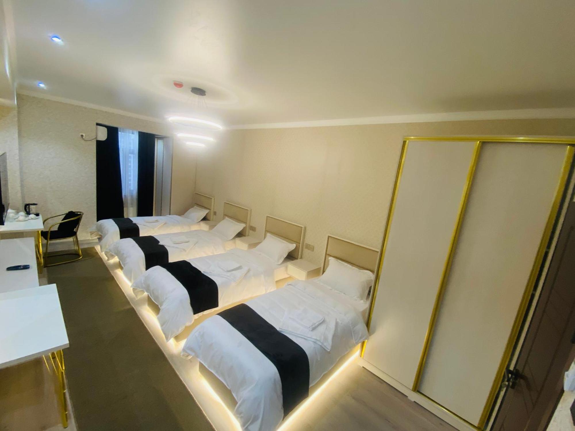 Baland Hotel Душанбе Экстерьер фото