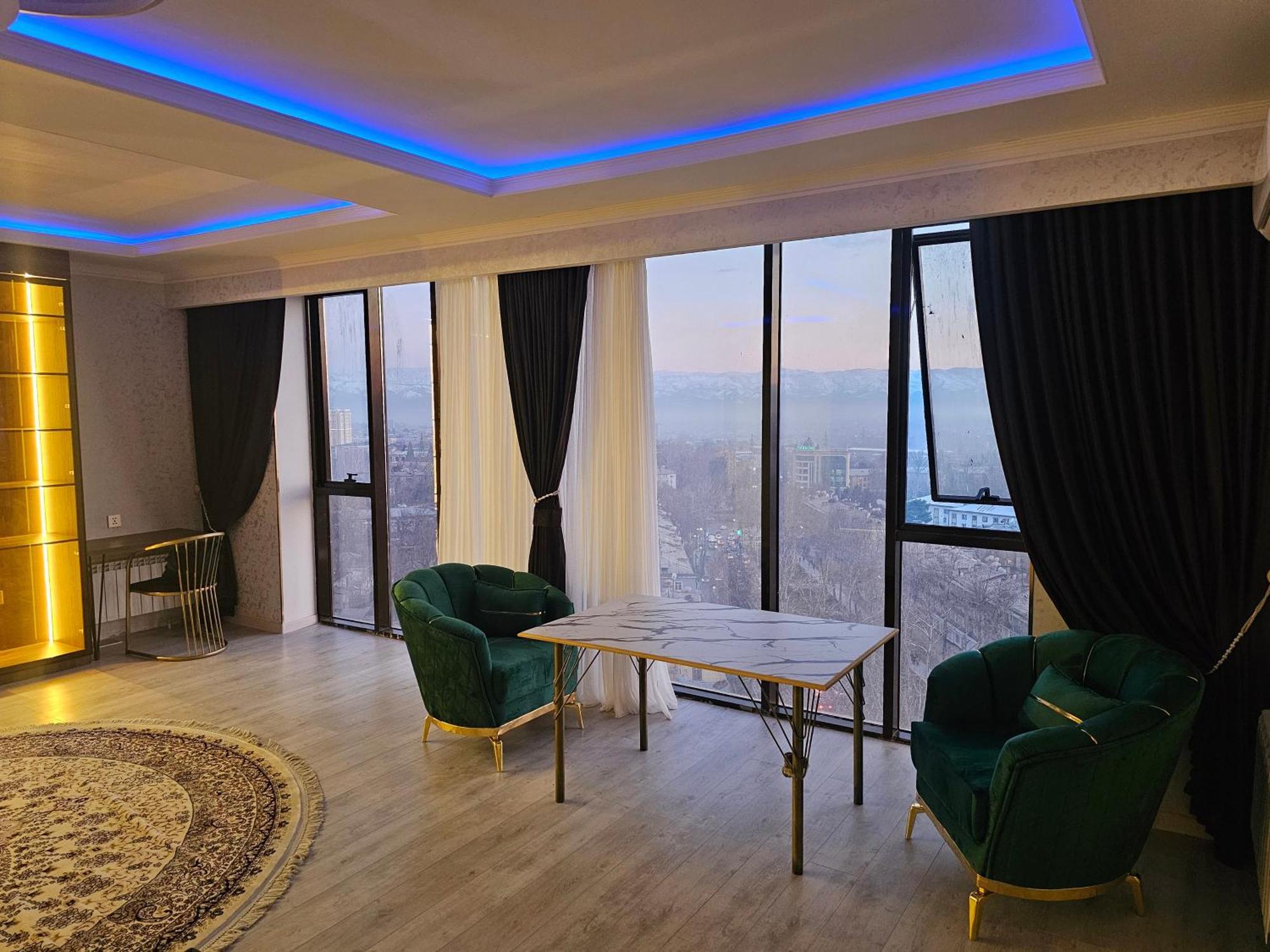 Baland Hotel Душанбе Экстерьер фото