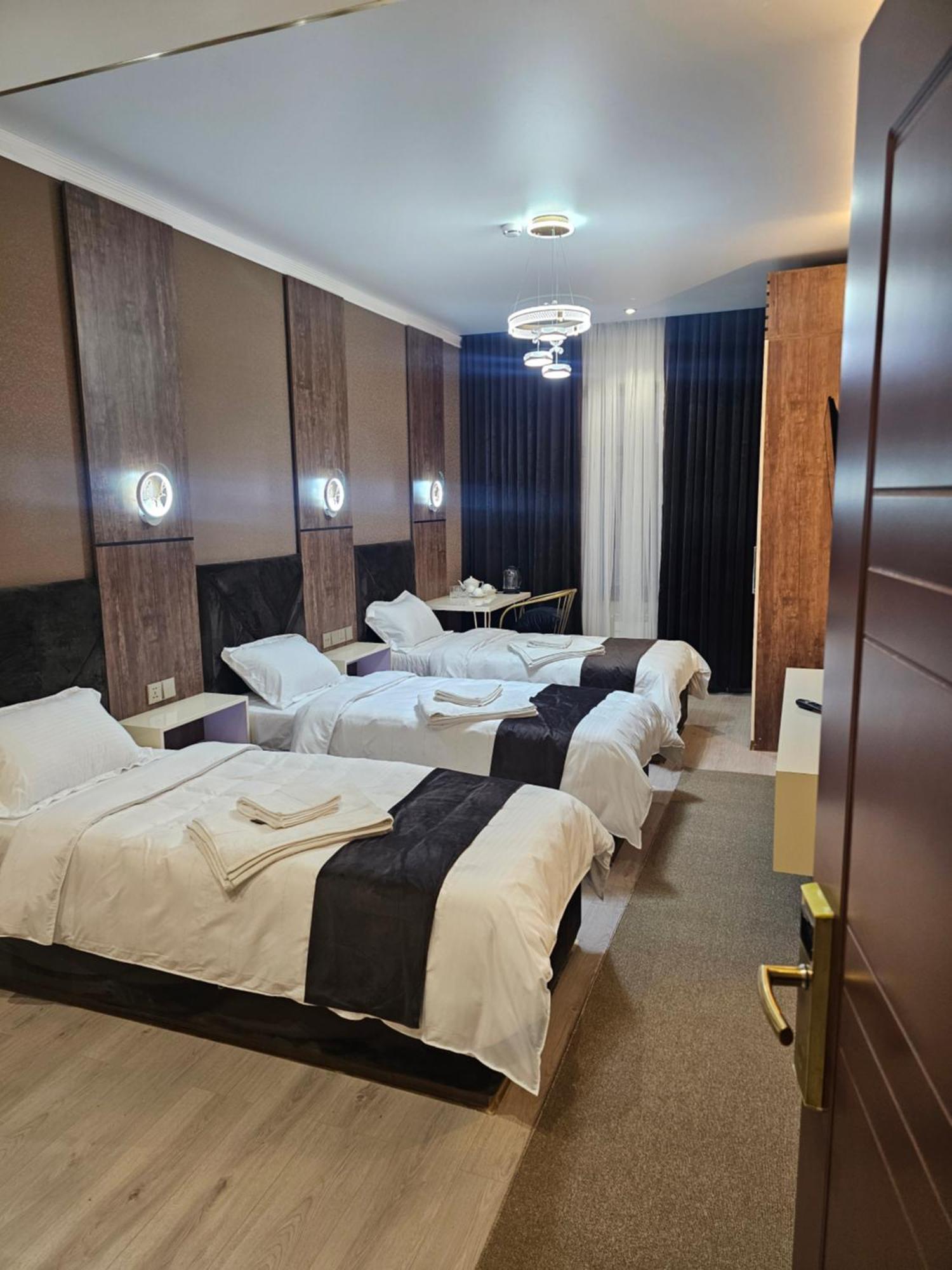 Baland Hotel Душанбе Экстерьер фото