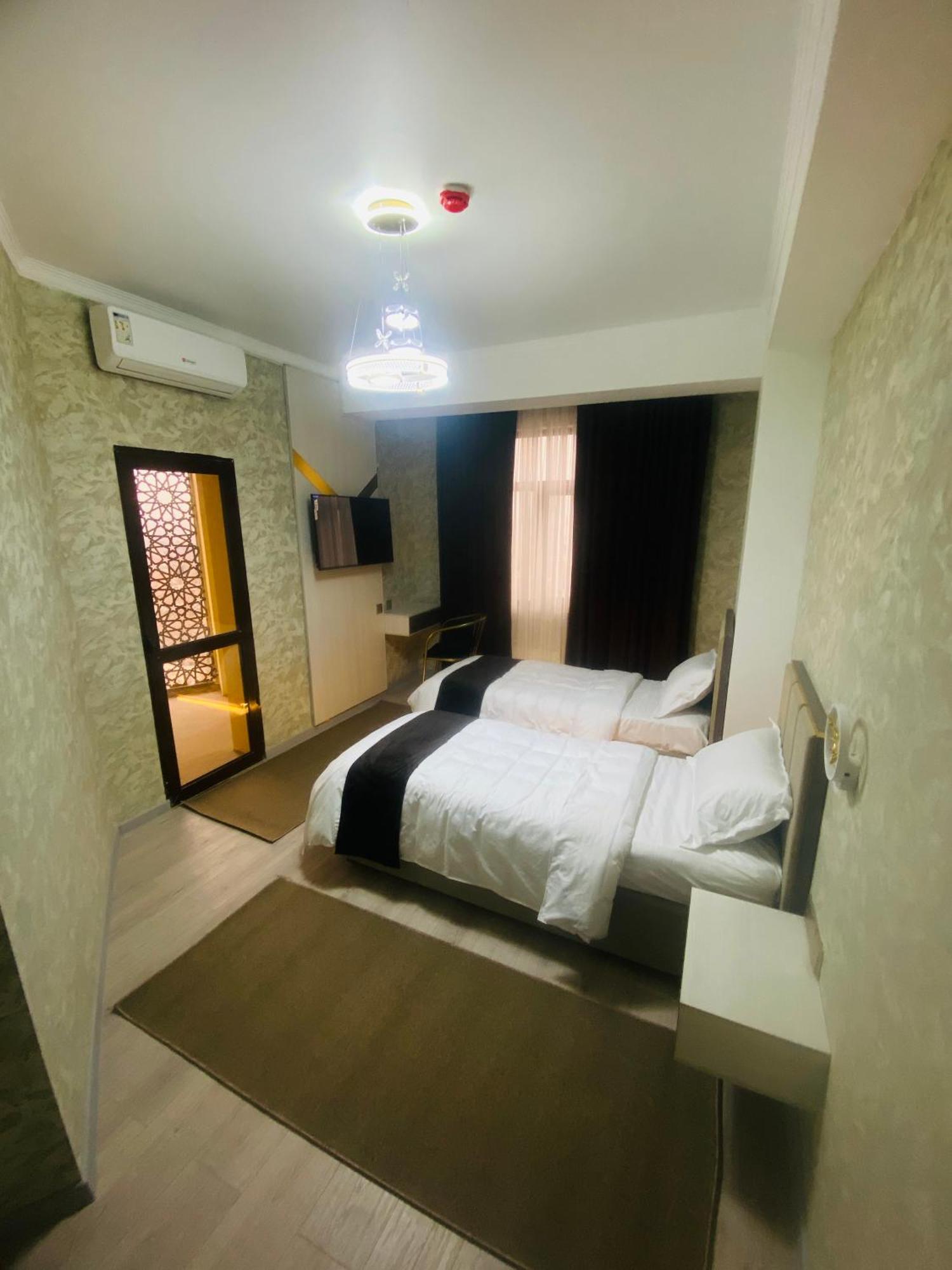 Baland Hotel Душанбе Экстерьер фото