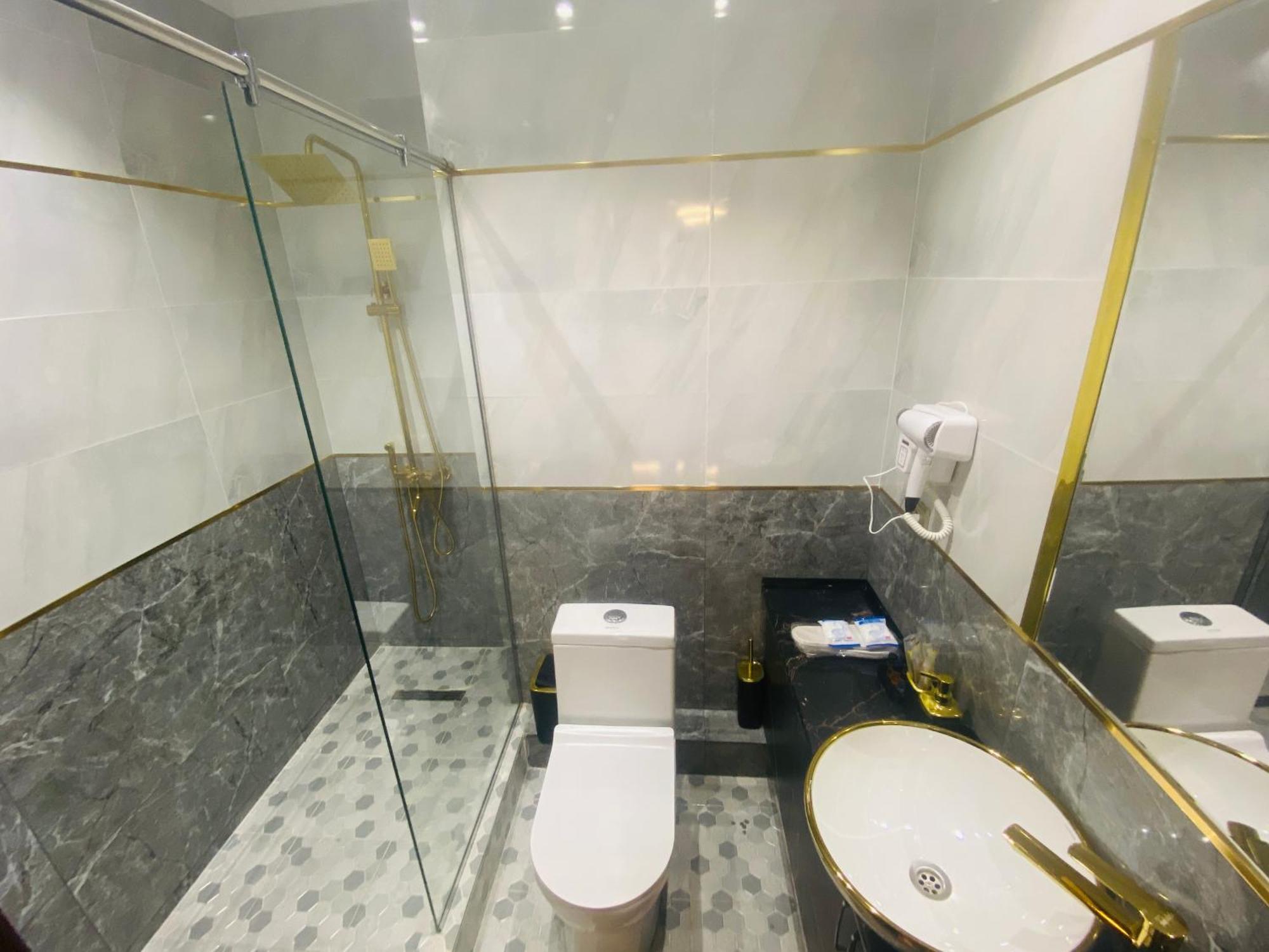 Baland Hotel Душанбе Экстерьер фото