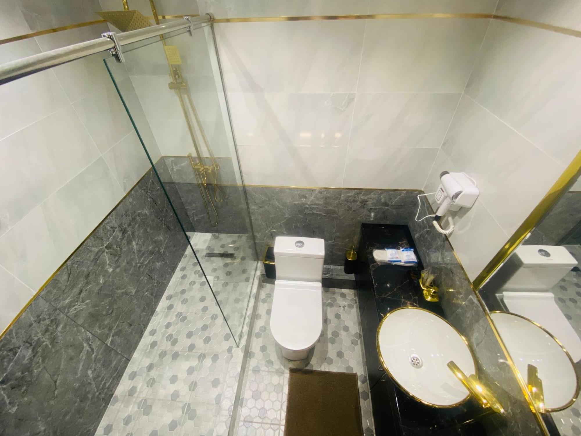 Baland Hotel Душанбе Экстерьер фото