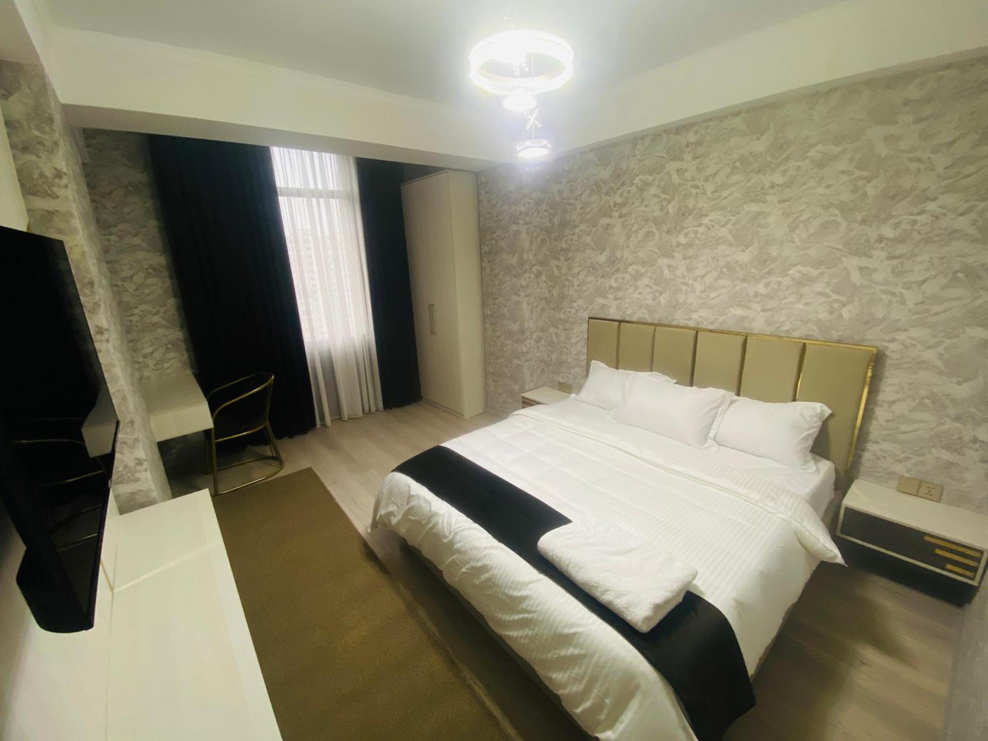 Baland Hotel Душанбе Экстерьер фото