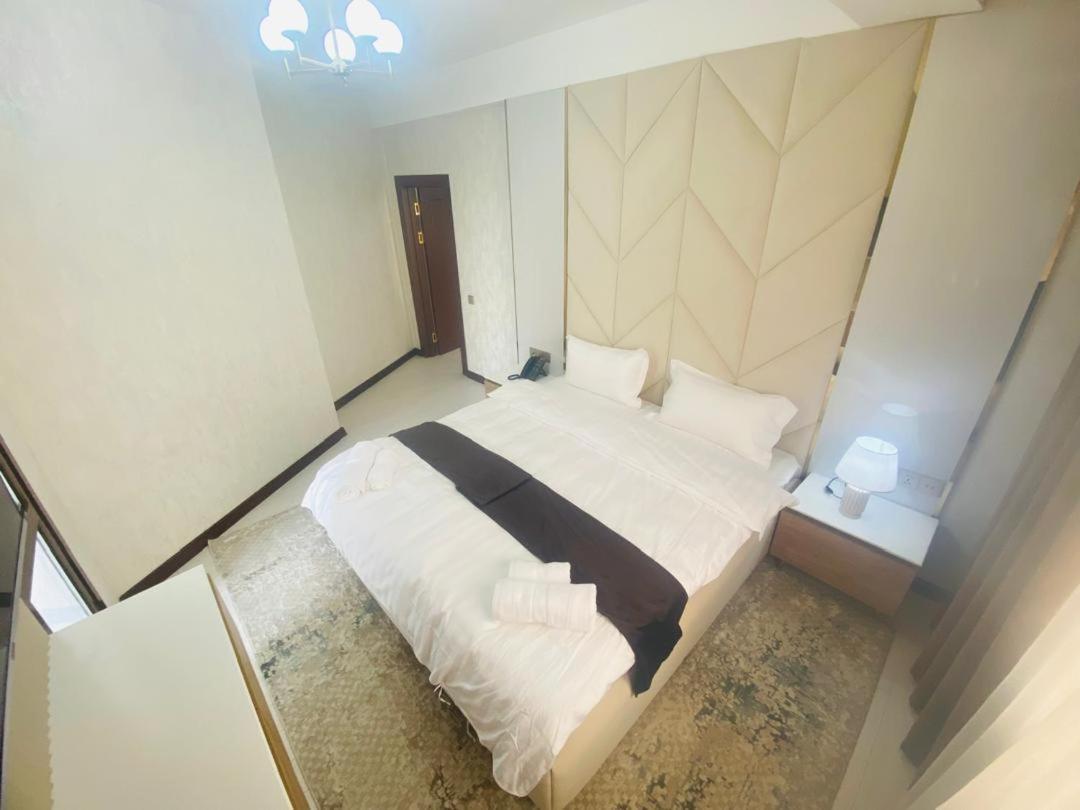 Baland Hotel Душанбе Экстерьер фото