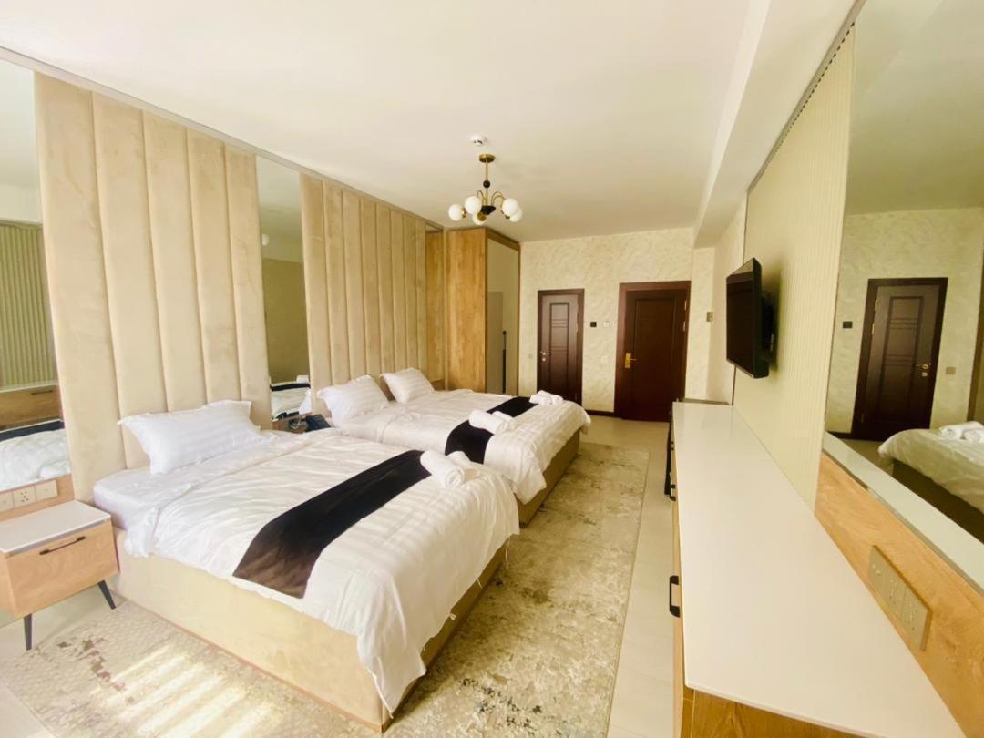 Baland Hotel Душанбе Экстерьер фото