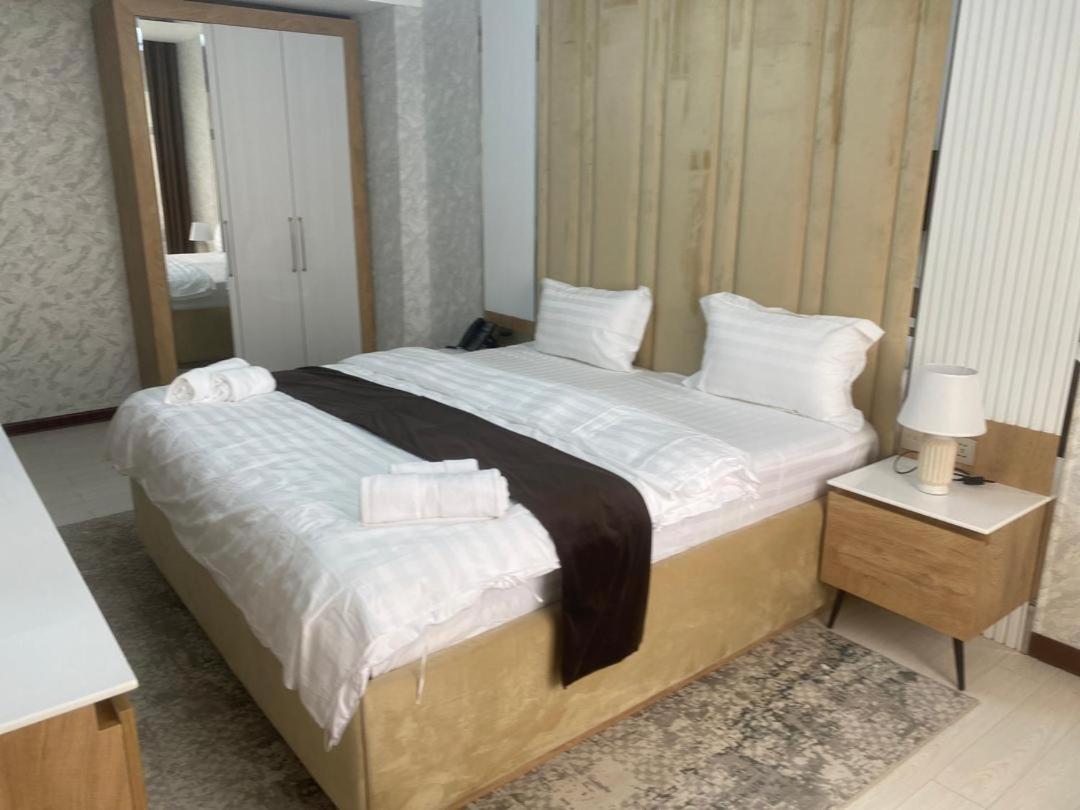 Baland Hotel Душанбе Экстерьер фото